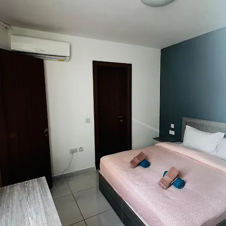 Апартаменты Fleur-de-lys *