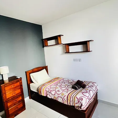 Fleur-de-lys Апартаменты