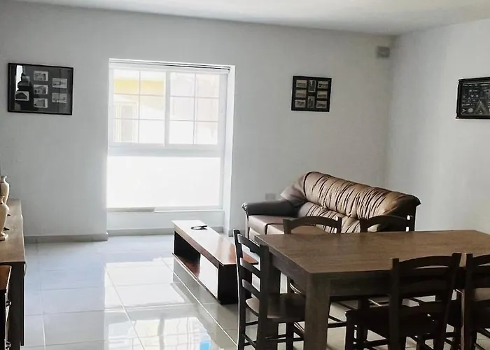 Apartment Fleur-de-lys