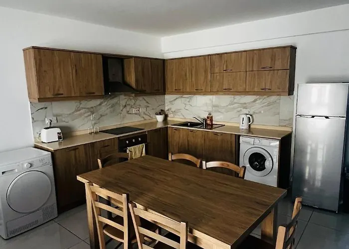 Fleur-de-lys Apartment