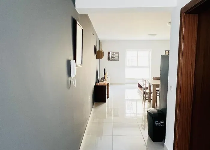 Fleur-de-lys Apartment