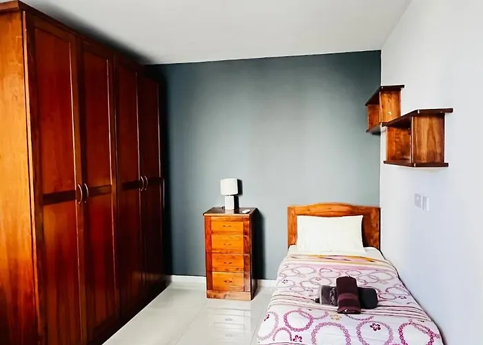 Fleur-de-lys Apartment