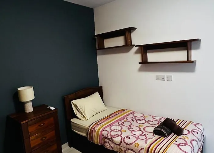 Fleur-de-lys * Σεντ Πόλς Μπέι