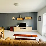 Fleur-de-lys Apartament *